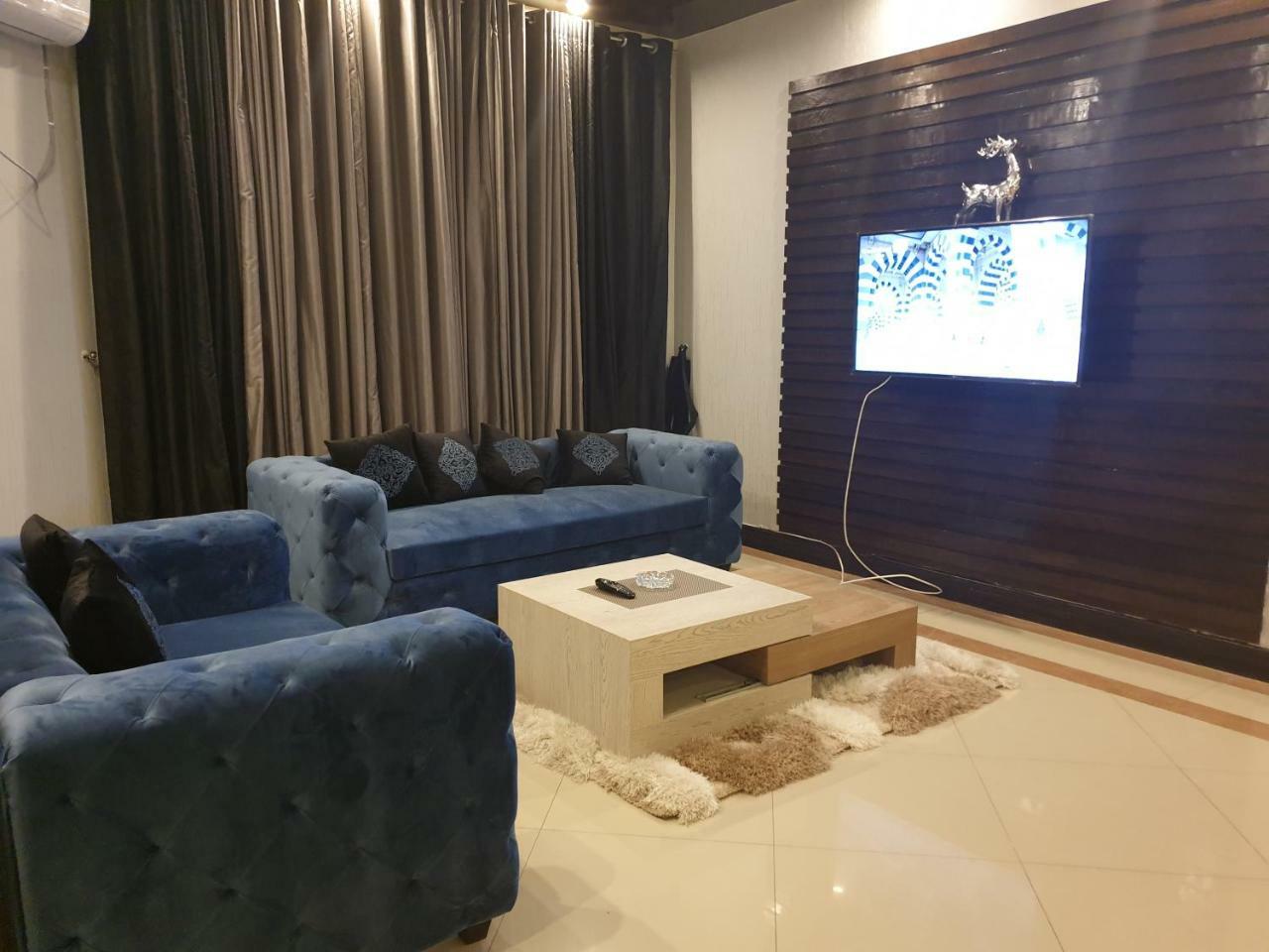 Royal Villa F-10/2 Islamabad Exterior photo
